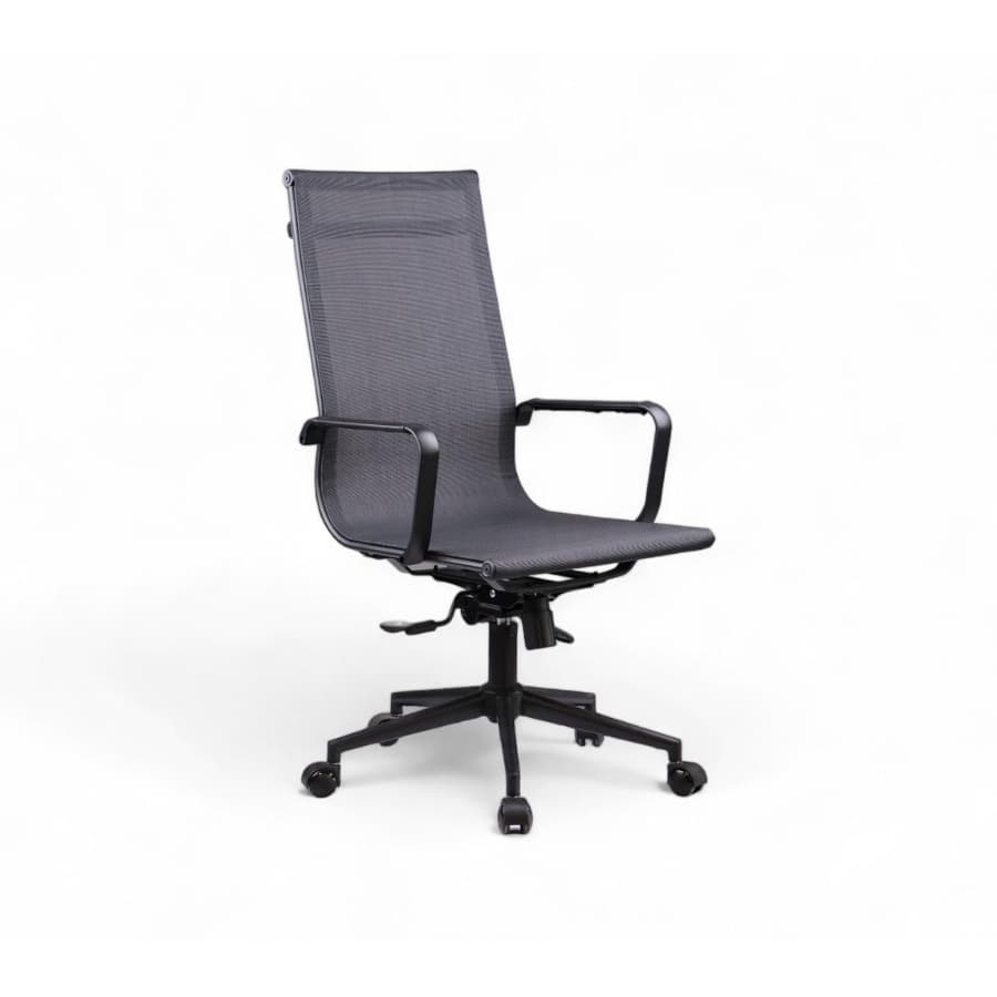 Bety Fileli Şef Koltuğu