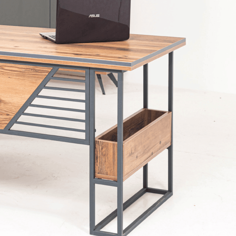 Azra Yönetici Masa Takımı