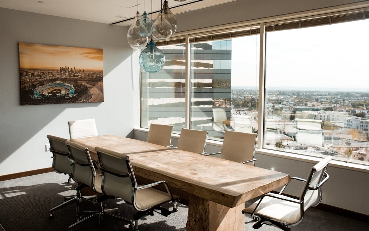 Toplantı odası teknoloji entegrasyonu ve ekipman