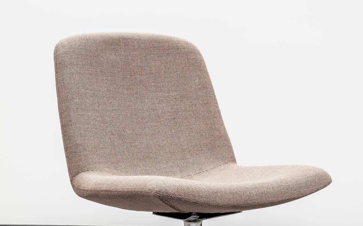 Ergonomik ofis koltuğu bel desteği detayı