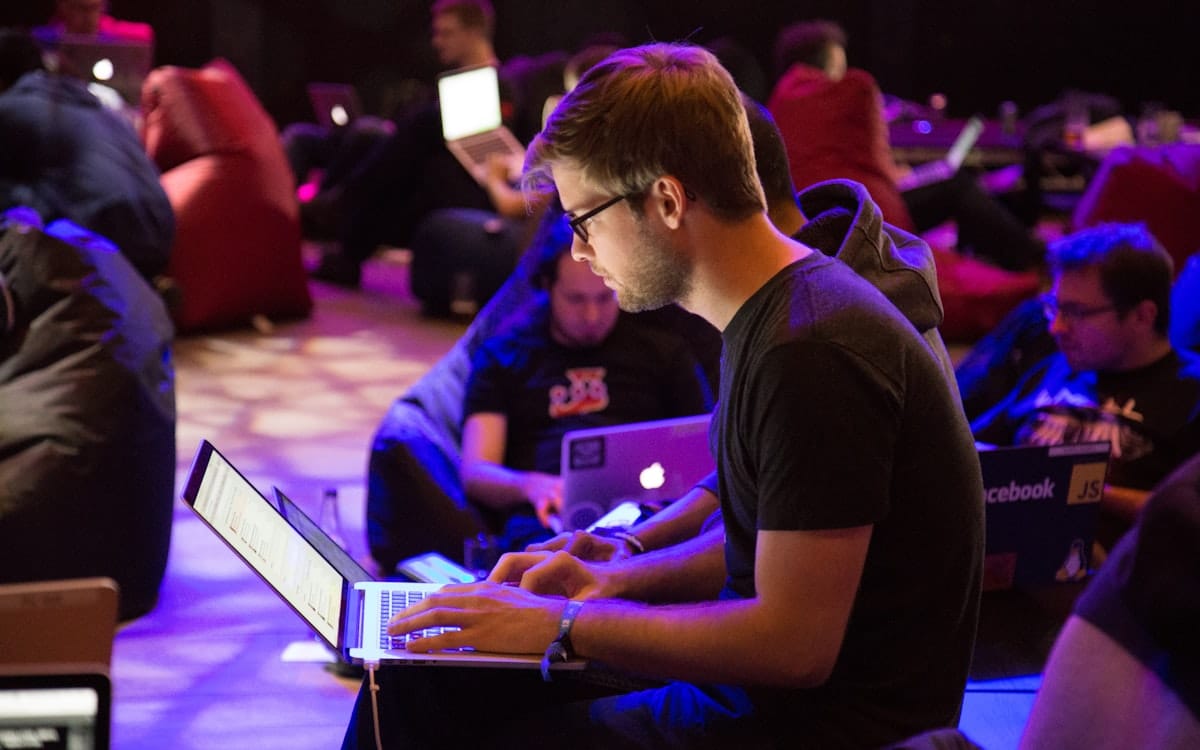 Toplu ofis mobilyası siparişi ve teslimat