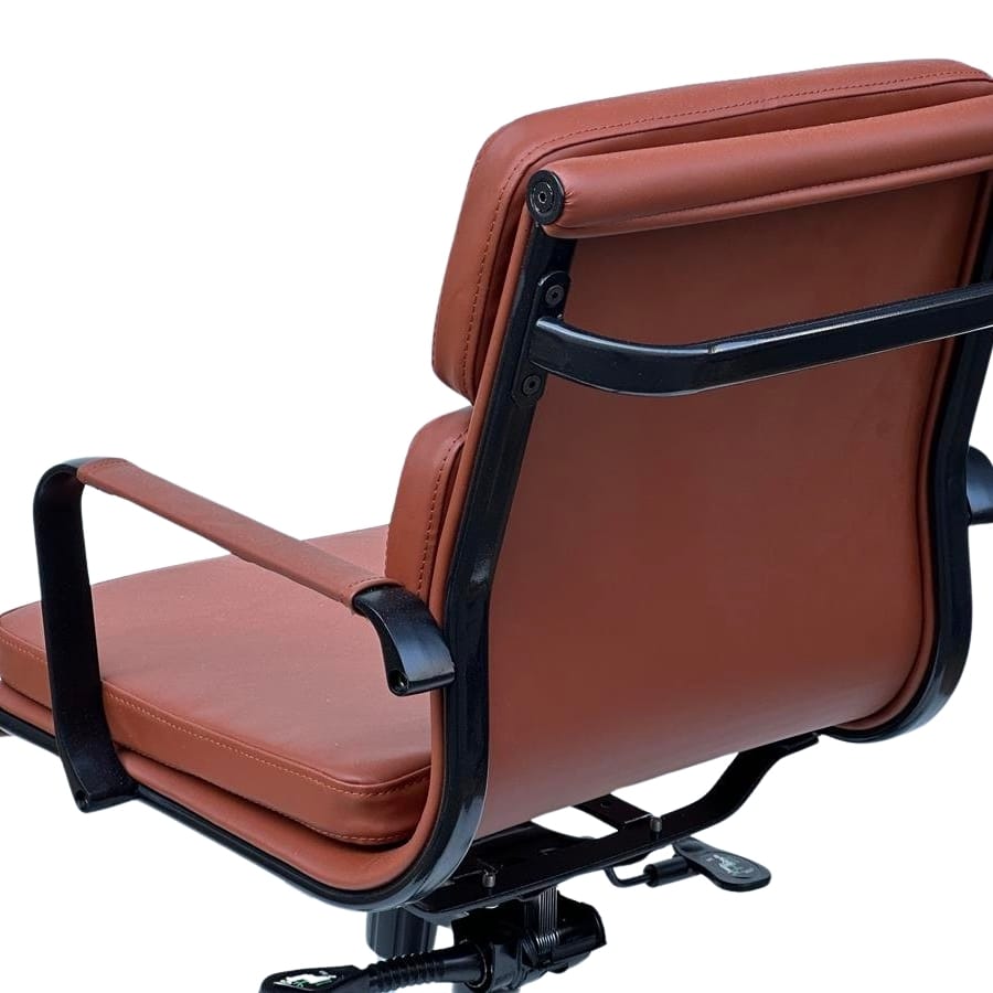 grand çalışma ve toplantı koltuğu 3